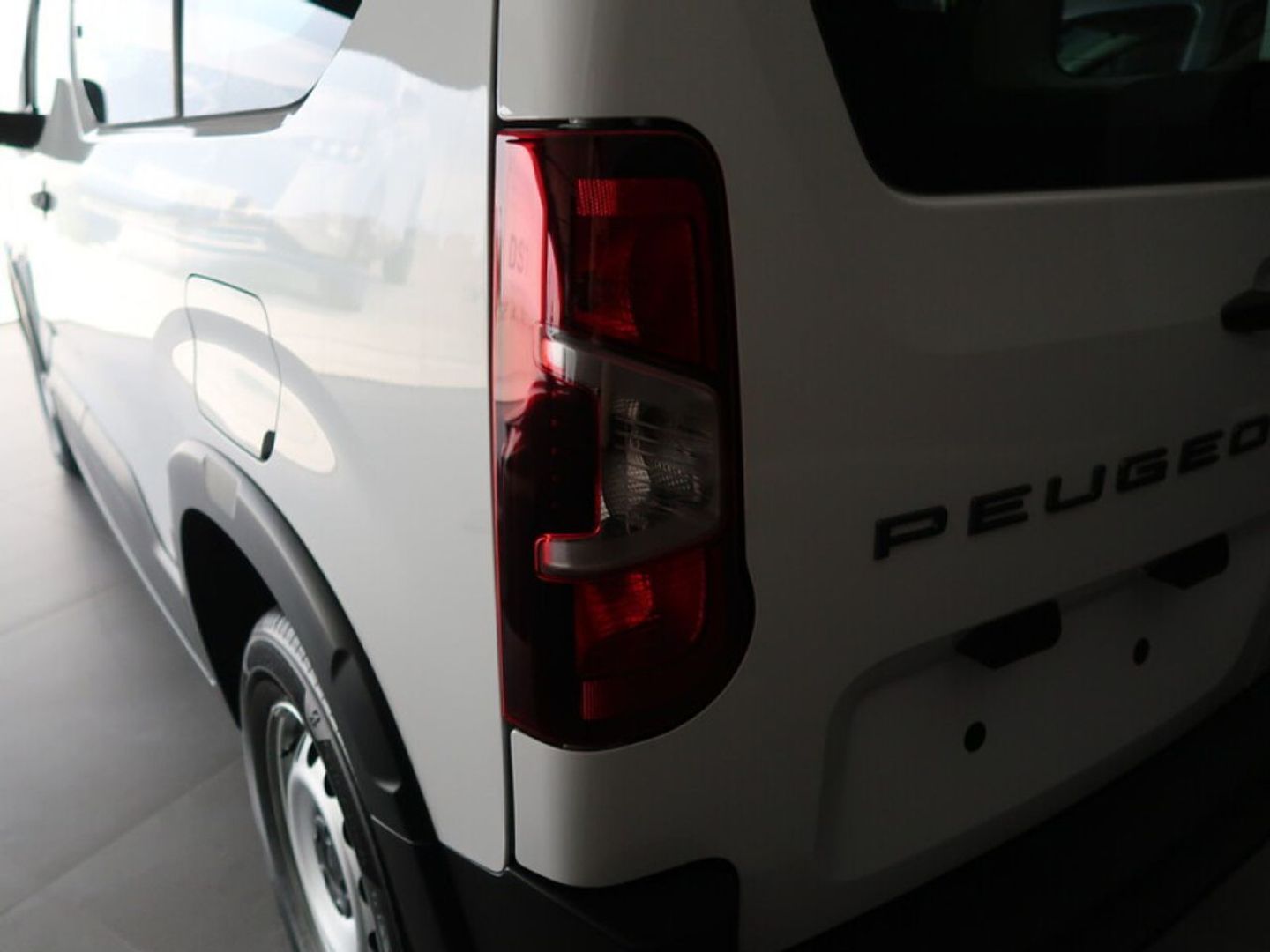 Peugeot Rifter Active Business Standard BlueHDi 73 kW (100 CV)