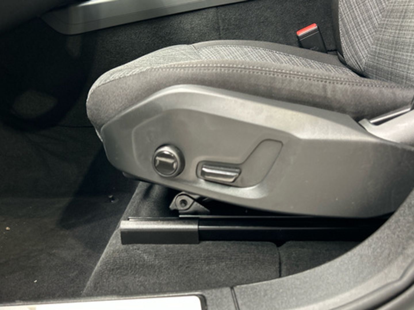 Volvo XC60 T6 Recharge Core AWD Auto 257 kW (350 CV)