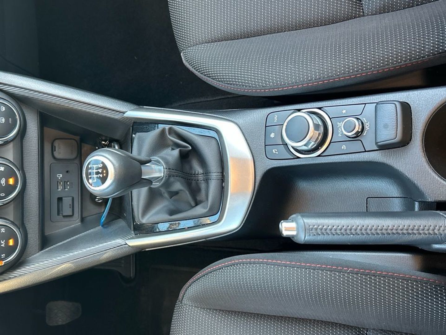 Mazda Mazda 2 1.5 G e-SKYACTIV Homura 66 kW (90 CV) Gris Sedan
