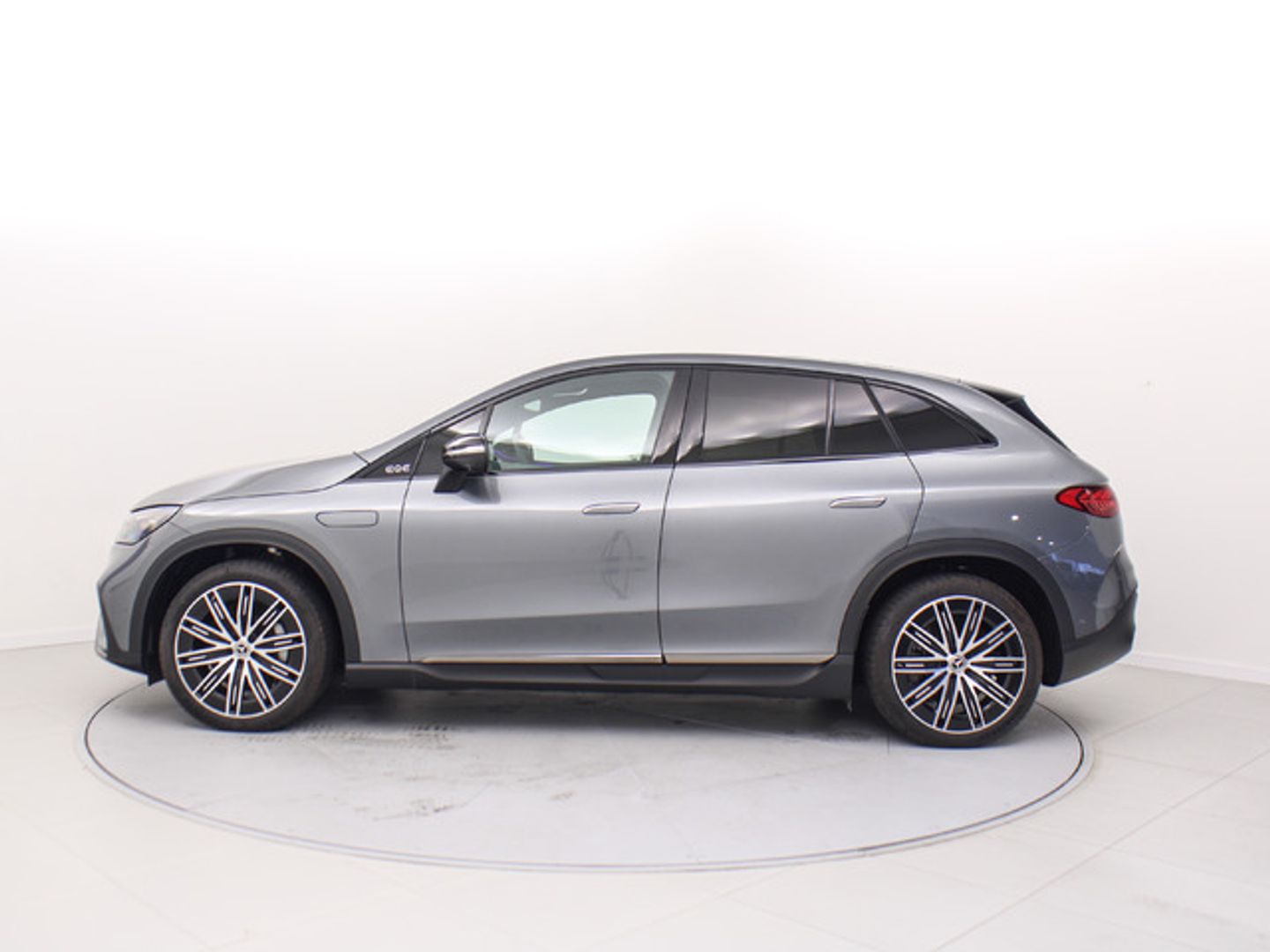 Mercedes-Benz EQE SUV 350+ 215 kW (292 CV)
