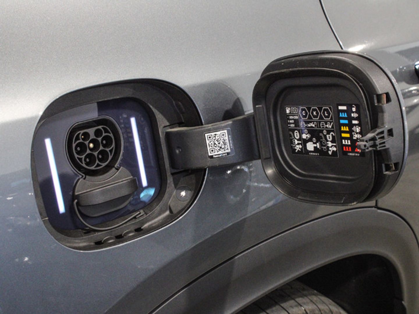 Mercedes-Benz EQE SUV 350+ 215 kW (292 CV)