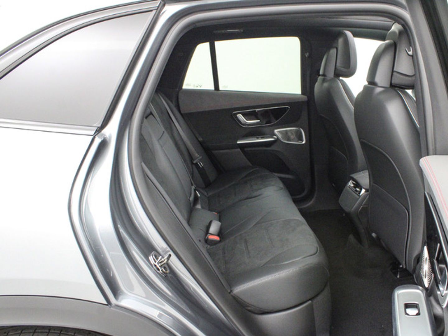 Mercedes-Benz EQE SUV 350+ 215 kW (292 CV)