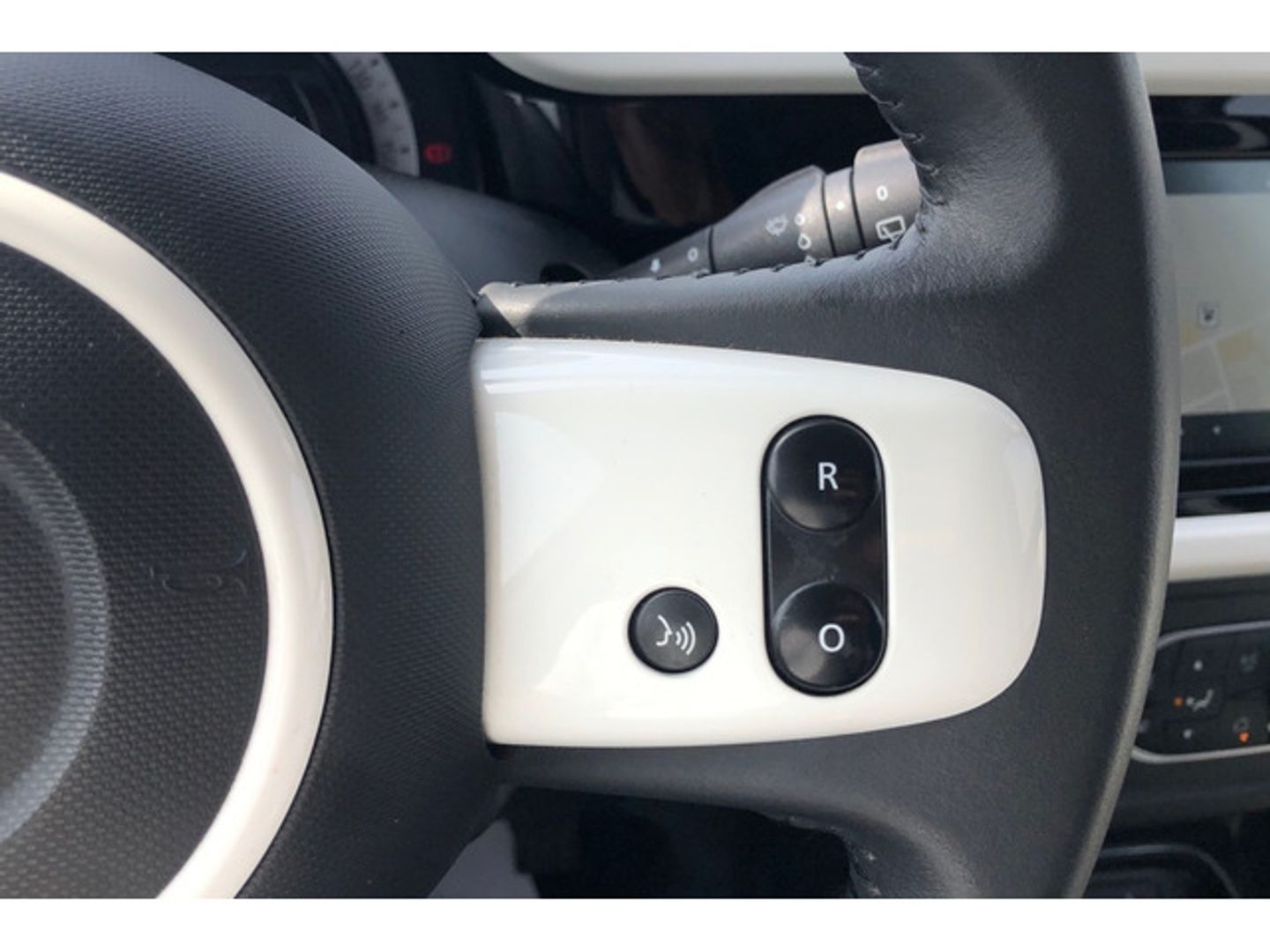 Renault Twingo Zen R80 batería 20kWh 60 kW (82 CV)