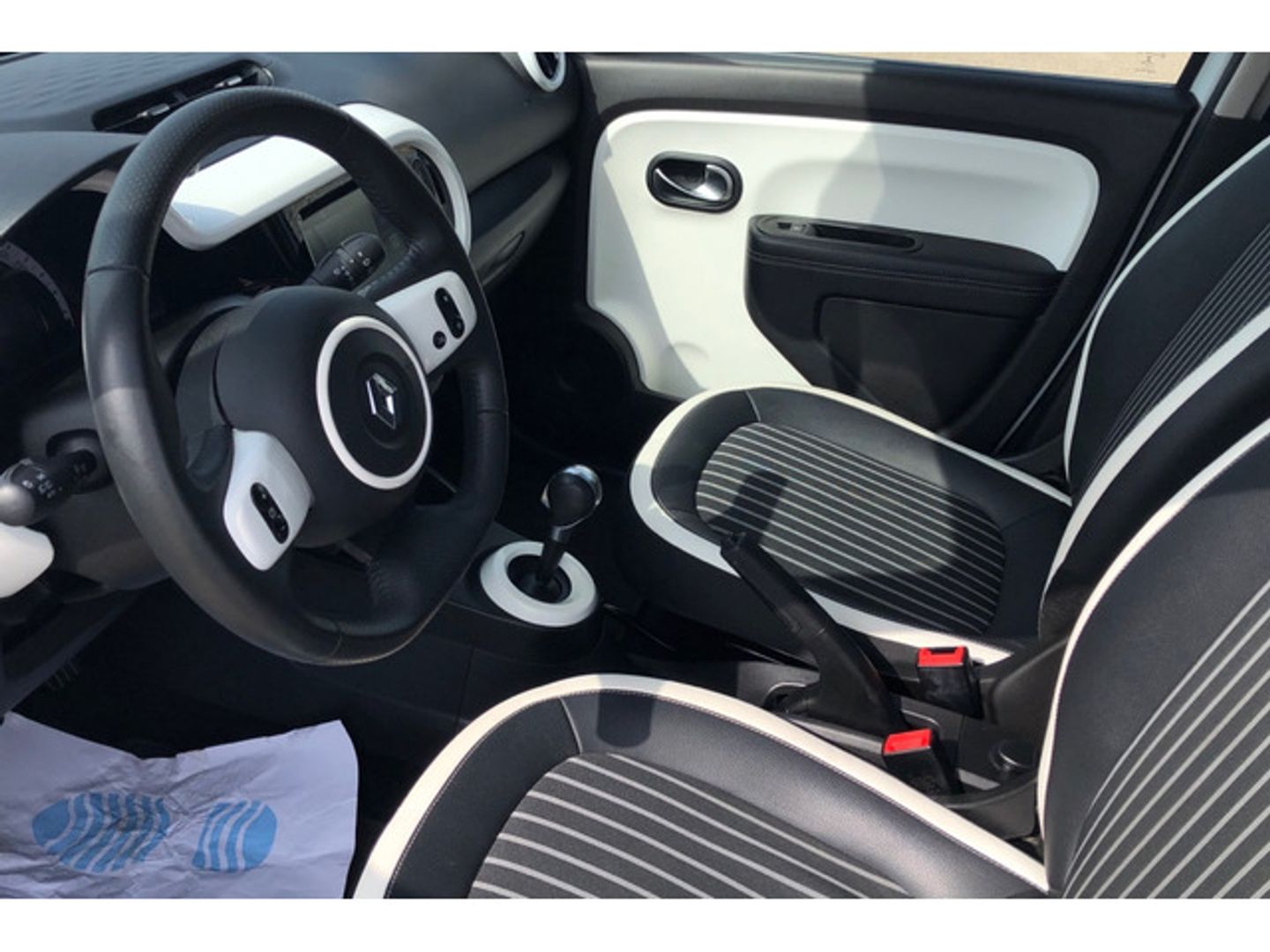 Renault Twingo Zen R80 batería 20kWh 60 kW (82 CV)