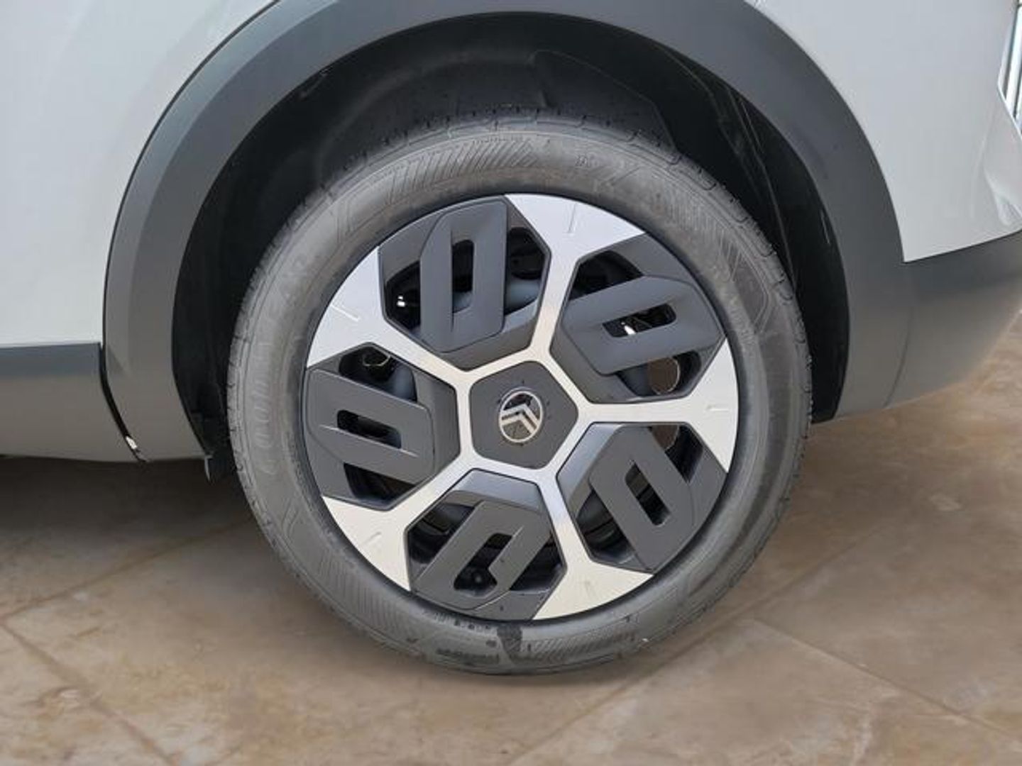 Citroen C4 Hybrid 145 Plus e-DCS6 107 kW (145 CV)