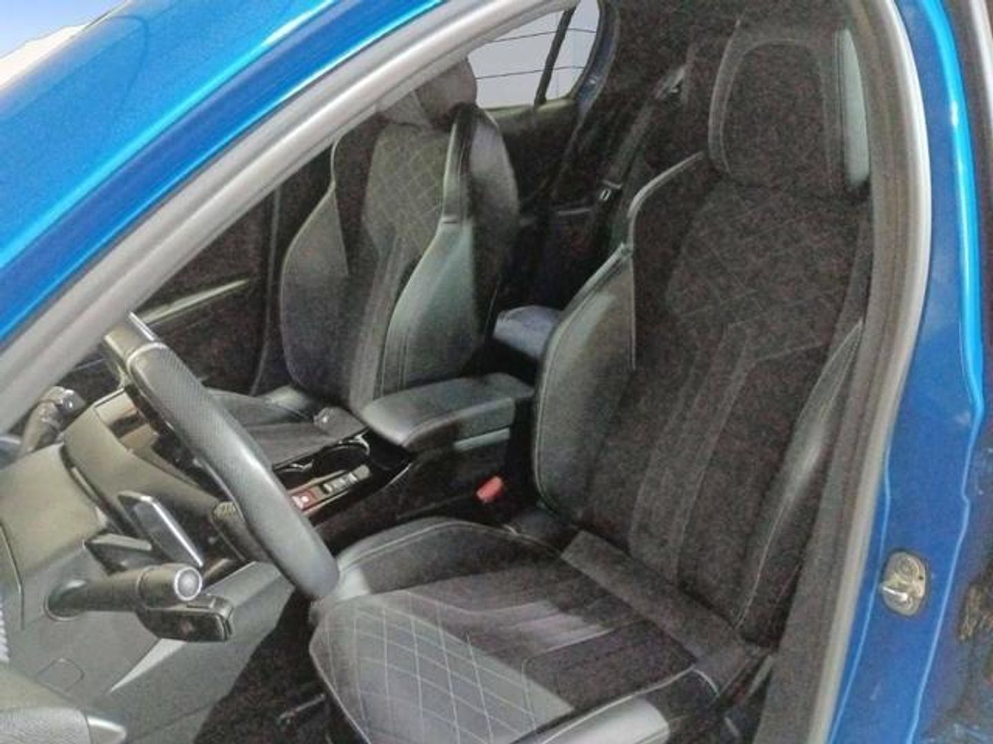 Peugeot 208 PureTech 130 GT Pack EAT8 96 kW (130 CV)