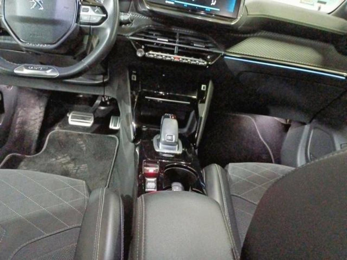 Peugeot 208 PureTech 130 GT Pack EAT8 96 kW (130 CV)