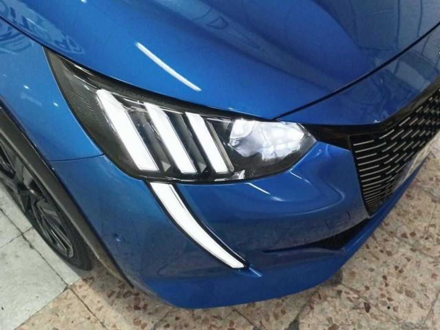 Peugeot 208 PureTech 130 GT Pack EAT8 96 kW (130 CV)