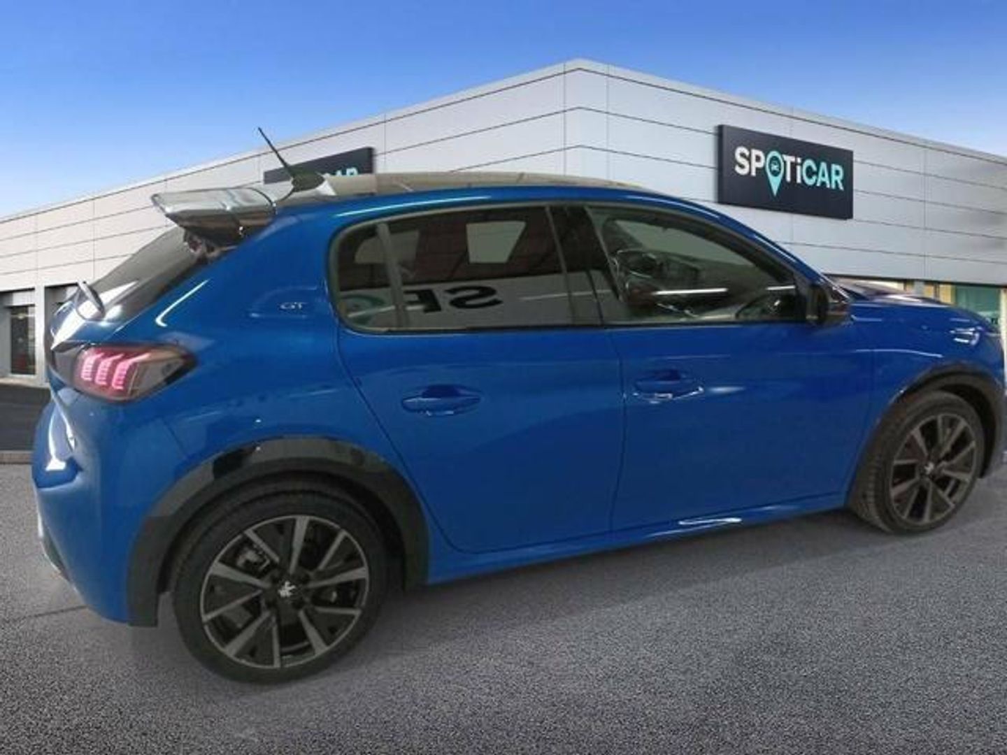 Peugeot 208 PureTech 130 GT Pack EAT8 96 kW (130 CV)