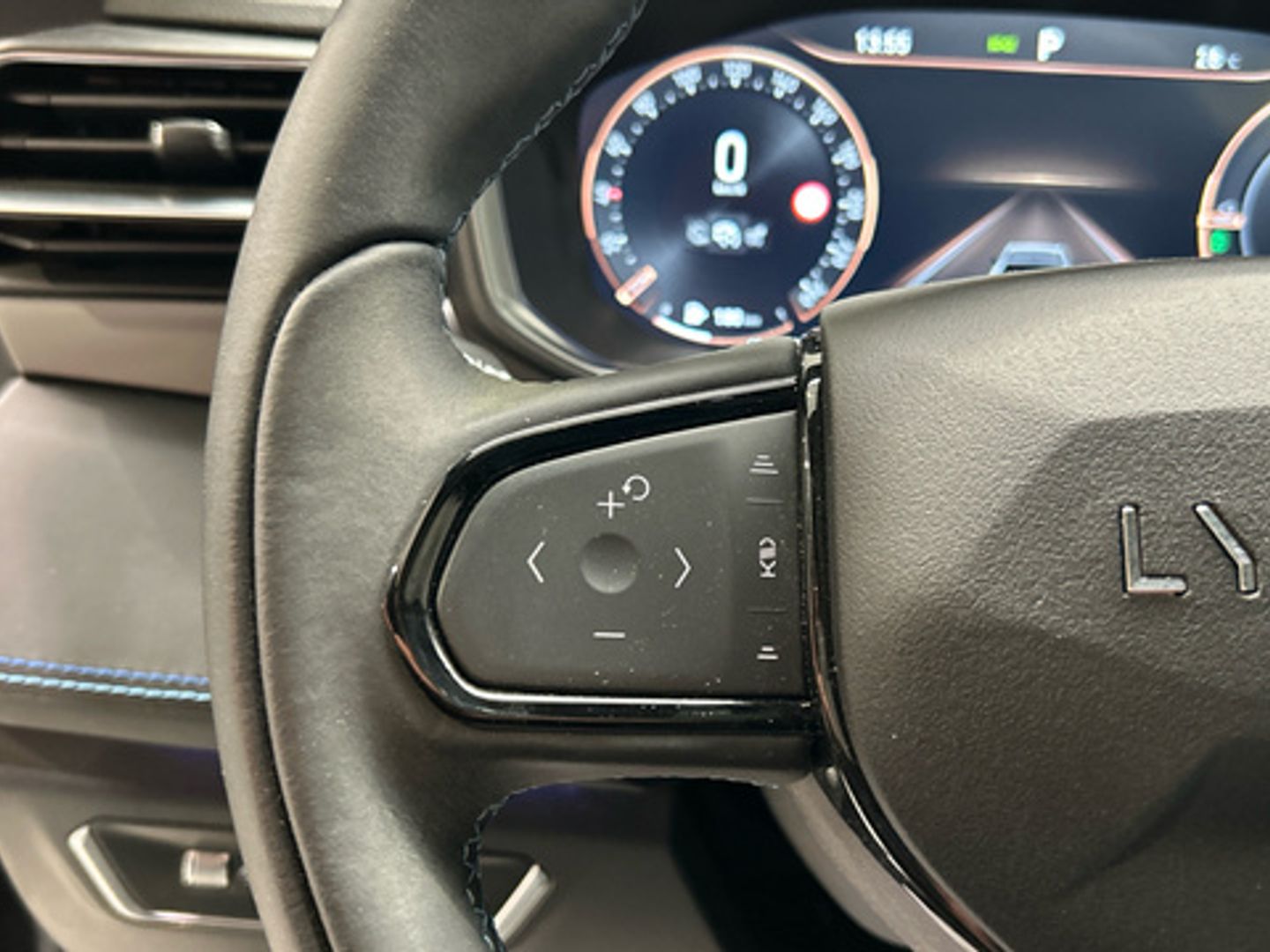Lynk & Co 01 1.5 PHEV 6.6kW 192 kW (261 CV)