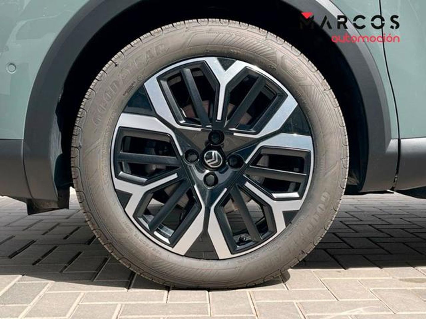 Citroen C4 Hybrid 136 e-DCS6 Max 100 kW (136 CV)