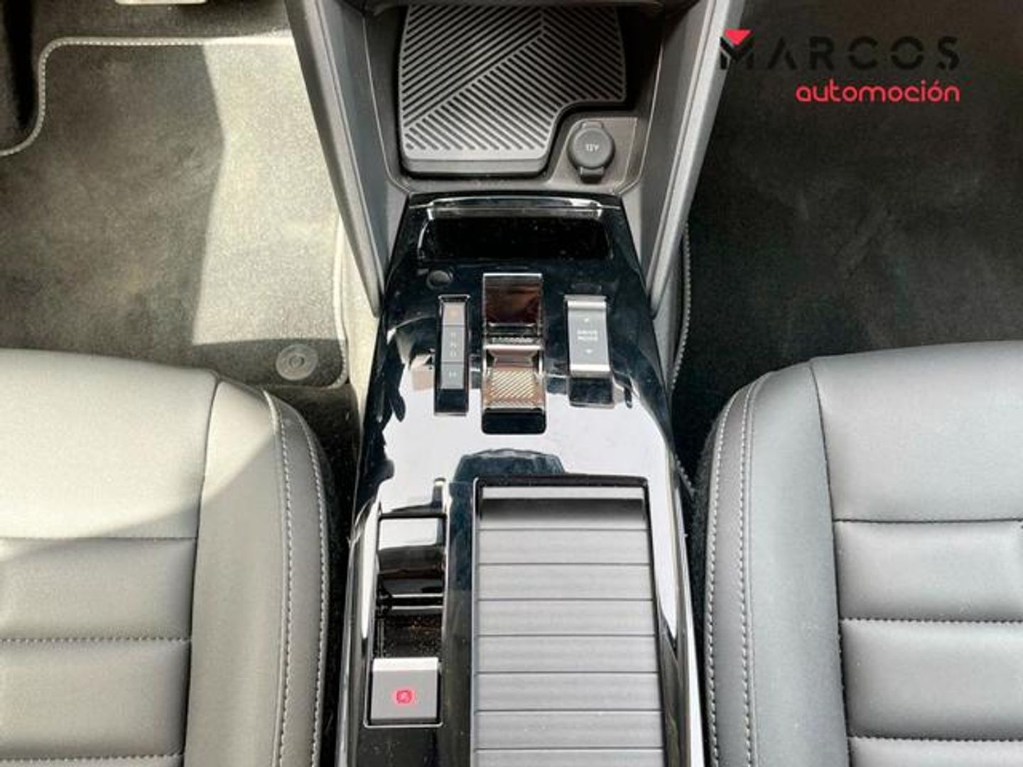 Citroen C4 Hybrid 136 e-DCS6 Max 100 kW (136 CV)
