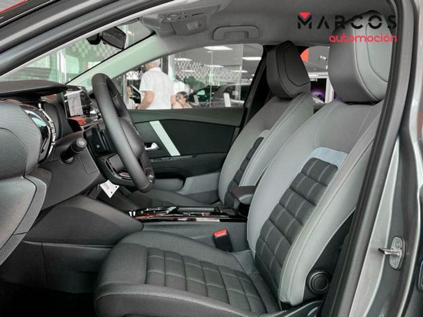 Citroen C4 PureTech 130 S&S Plus EAT8 96 kW (131 CV)