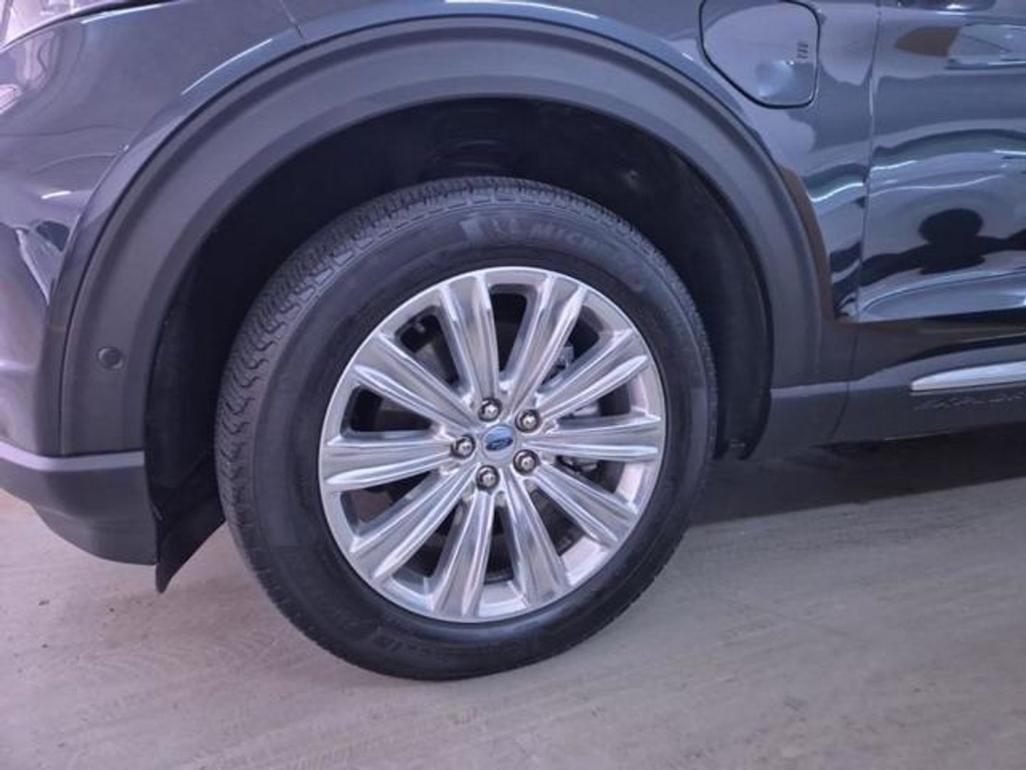 Ford Explorer 3.0 PHEV Platinum AWD 336 kW (457 CV)