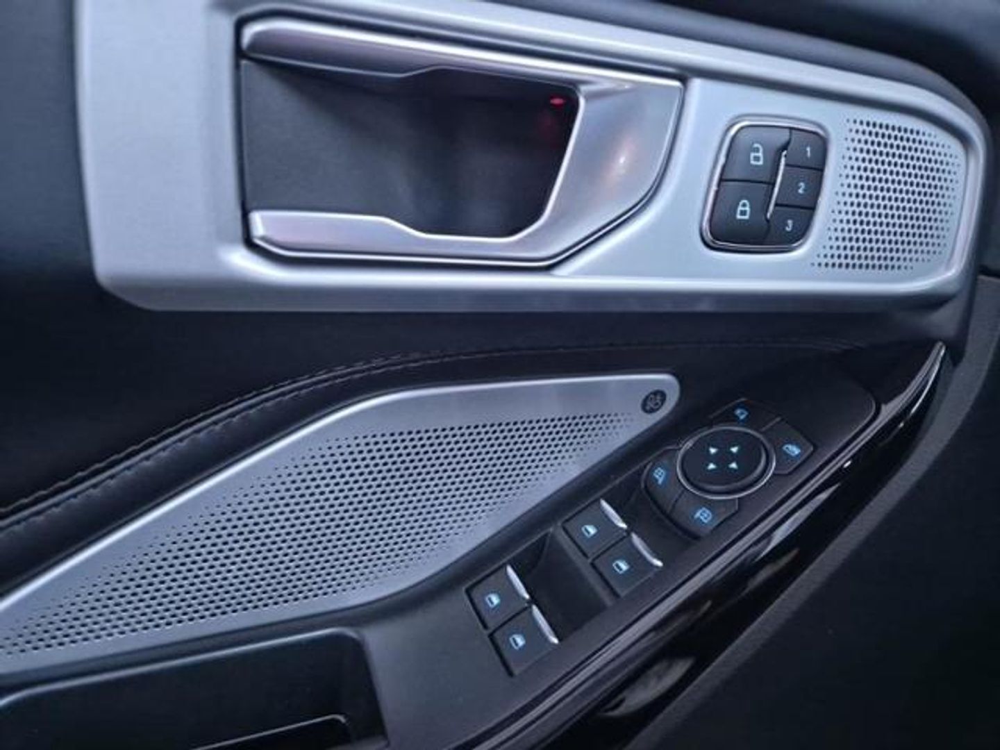 Ford Explorer 3.0 PHEV Platinum AWD 336 kW (457 CV)