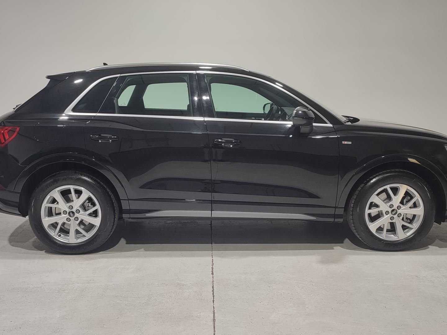 Audi Q3 TFSIe S line 45 TFSI e 180 kW (245 CV) S tronic
