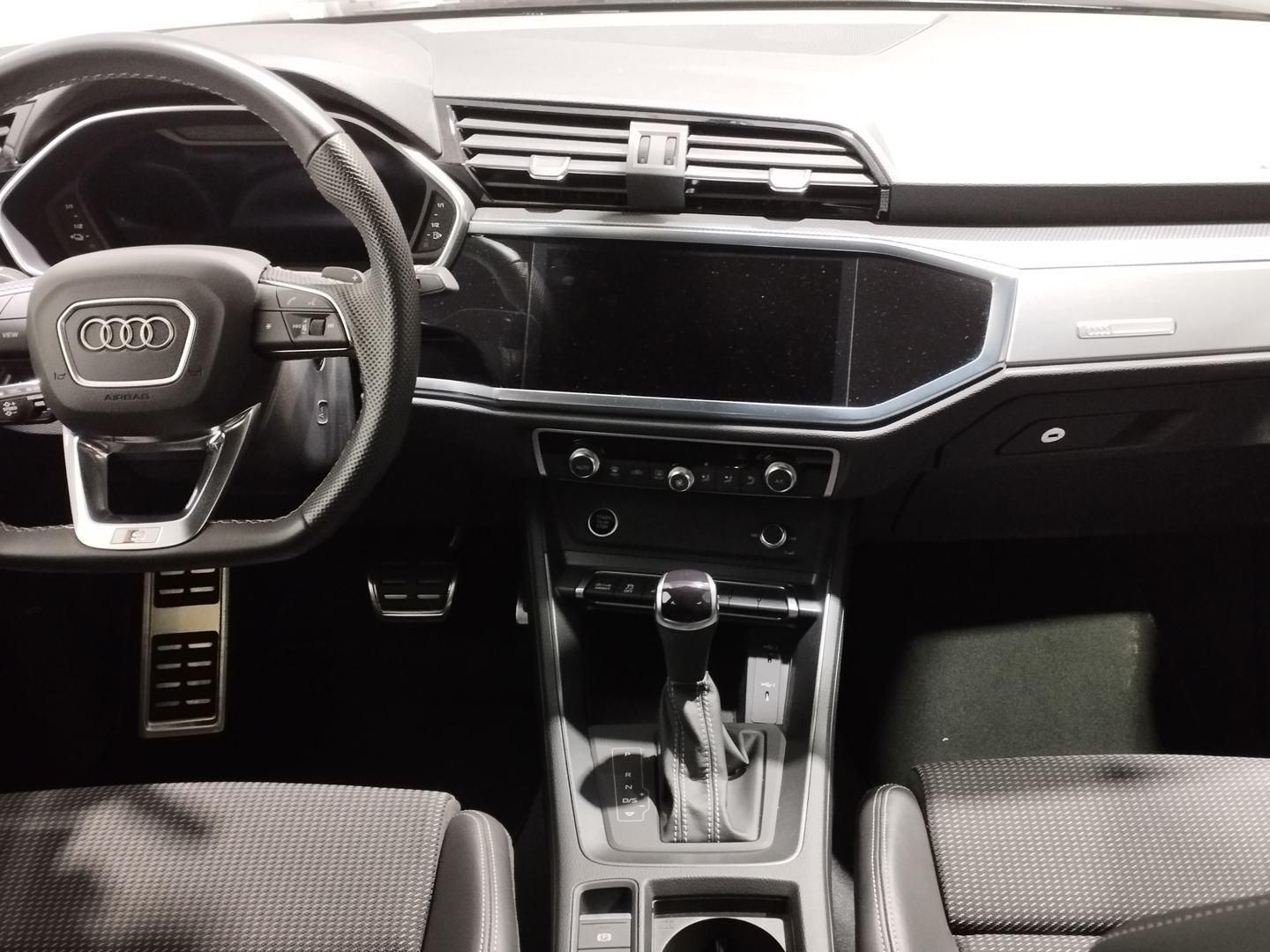Audi Q3 TFSIe S line 45 TFSI e 180 kW (245 CV) S tronic