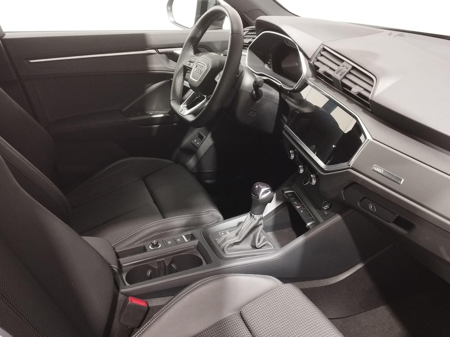 Audi Q3 TFSIe S line 45 TFSI e 180 kW (245 CV) S tronic