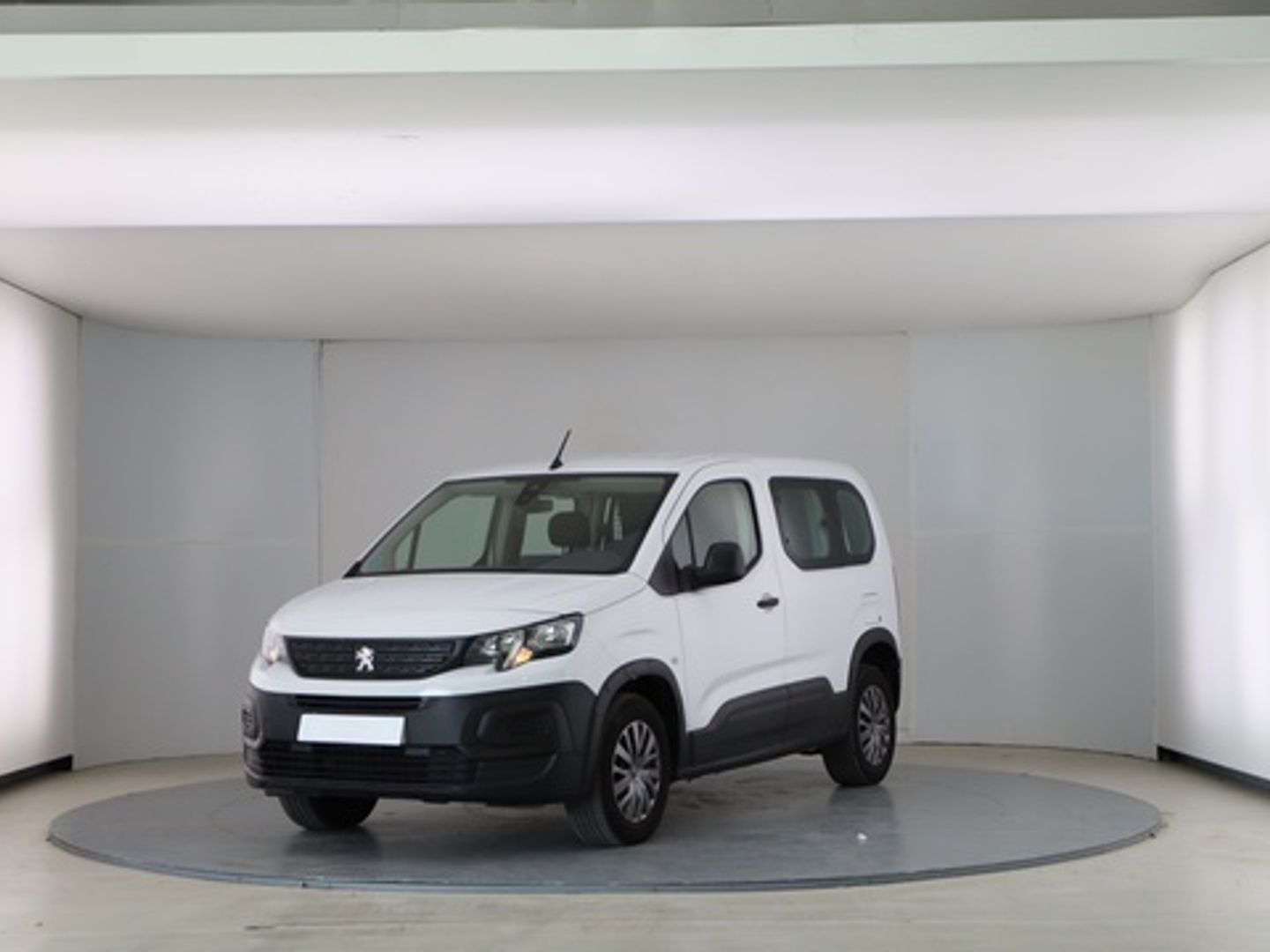Peugeot Rifter Active Pack Business Standard BlueHDi 73 kW (100 CV) Blanco Minivan