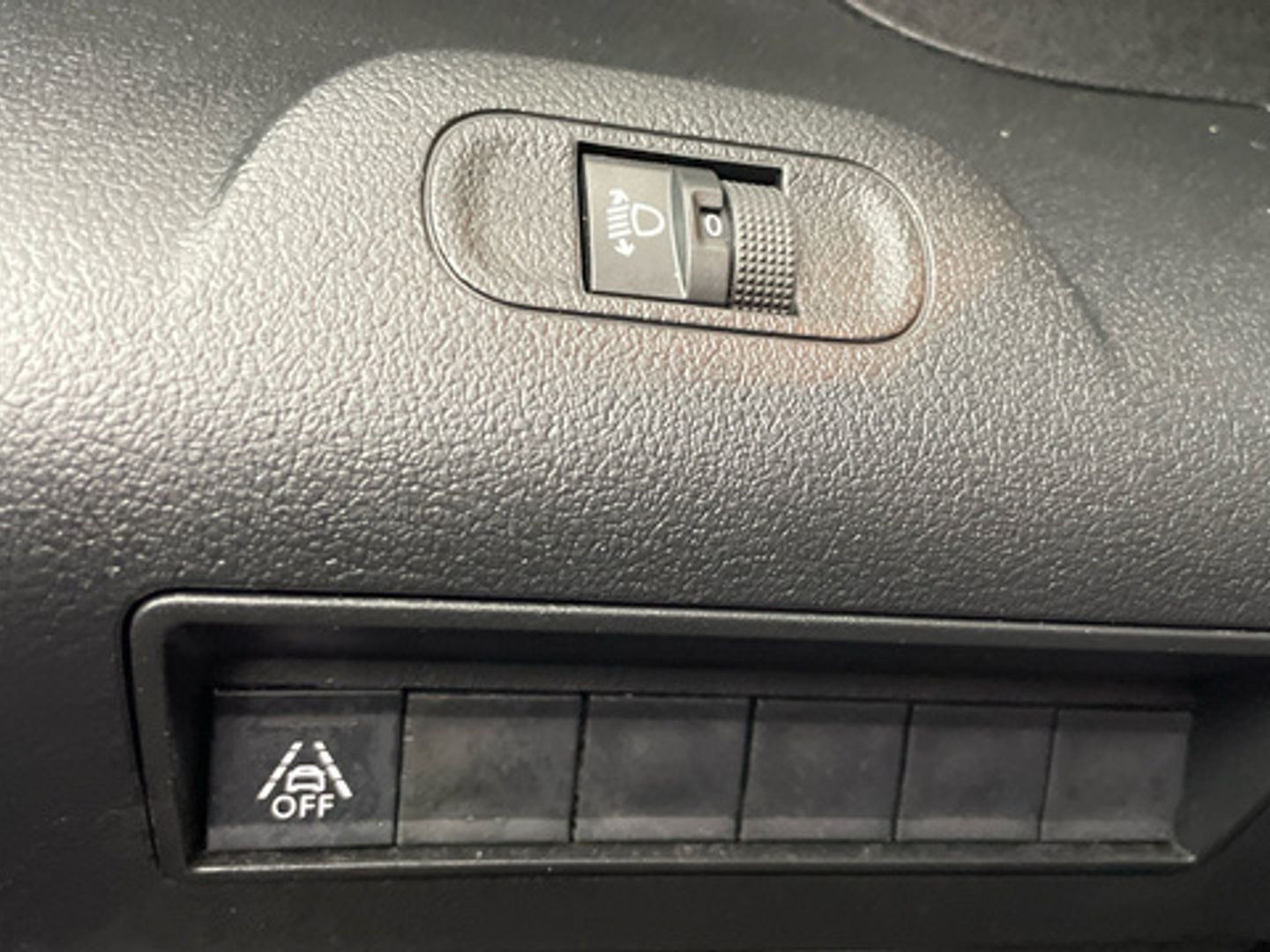 Peugeot Rifter Active Pack Business Standard BlueHDi 73 kW (100 CV)