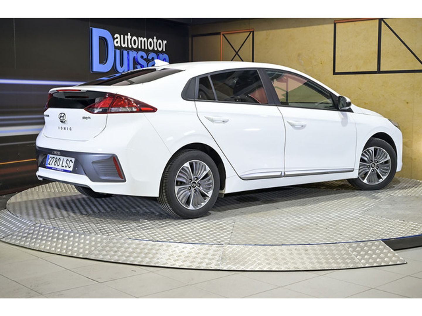 Hyundai Ioniq 1.6 GDI PHEV Klass DCT 104 kW (141 CV)