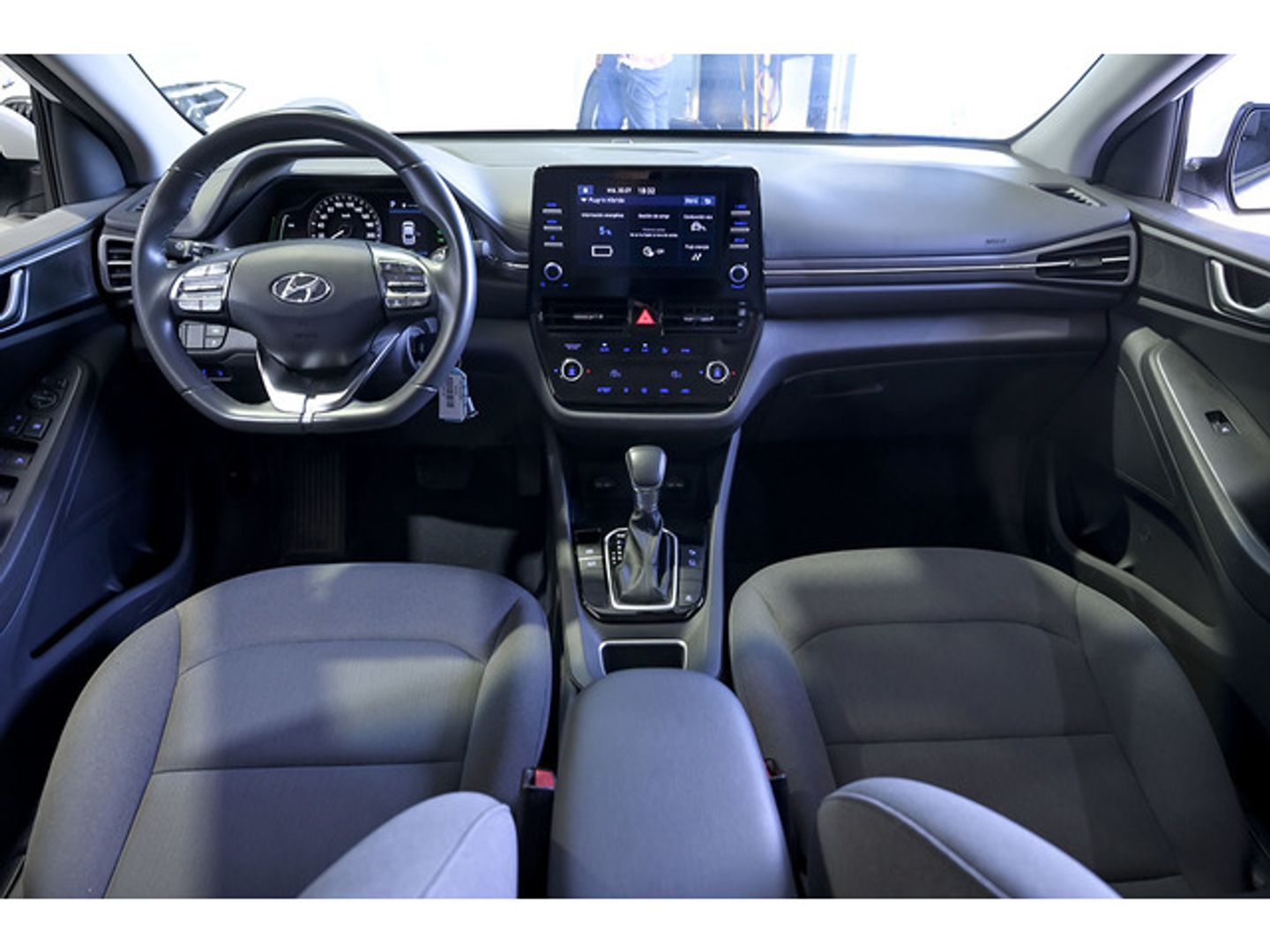 Hyundai Ioniq 1.6 GDI PHEV Klass DCT 104 kW (141 CV)