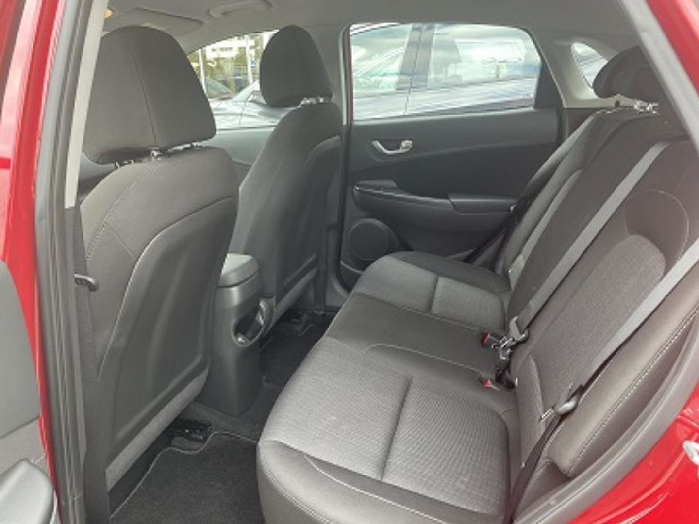 Hyundai Kona 1.6 GDI HEV Maxx DCT 104 kW (141 CV)