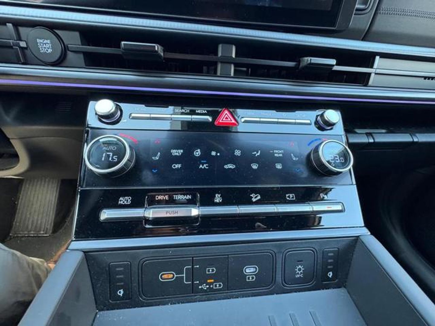 Hyundai Santa Fe 1.6T PHEV Calligraphy 4X4 AT 186 kW (253 CV) Gris SUV