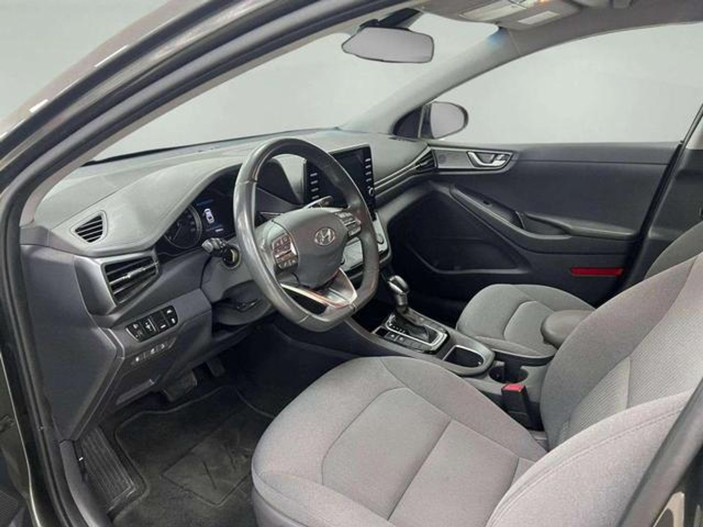 Hyundai Ioniq 1.6 GDI PHEV Klass DCT 104 kW (141 CV)