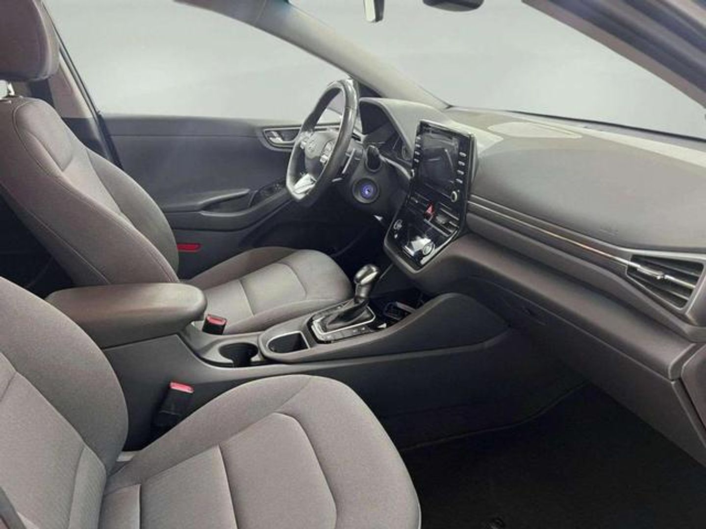 Hyundai Ioniq 1.6 GDI PHEV Klass DCT 104 kW (141 CV)