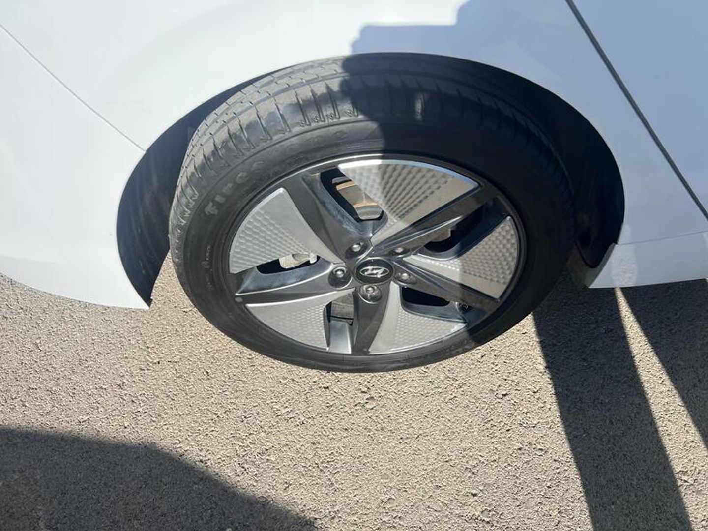 Hyundai Ioniq 1.6 GDI HEV Tecno DCT 104 kW (141 CV)
