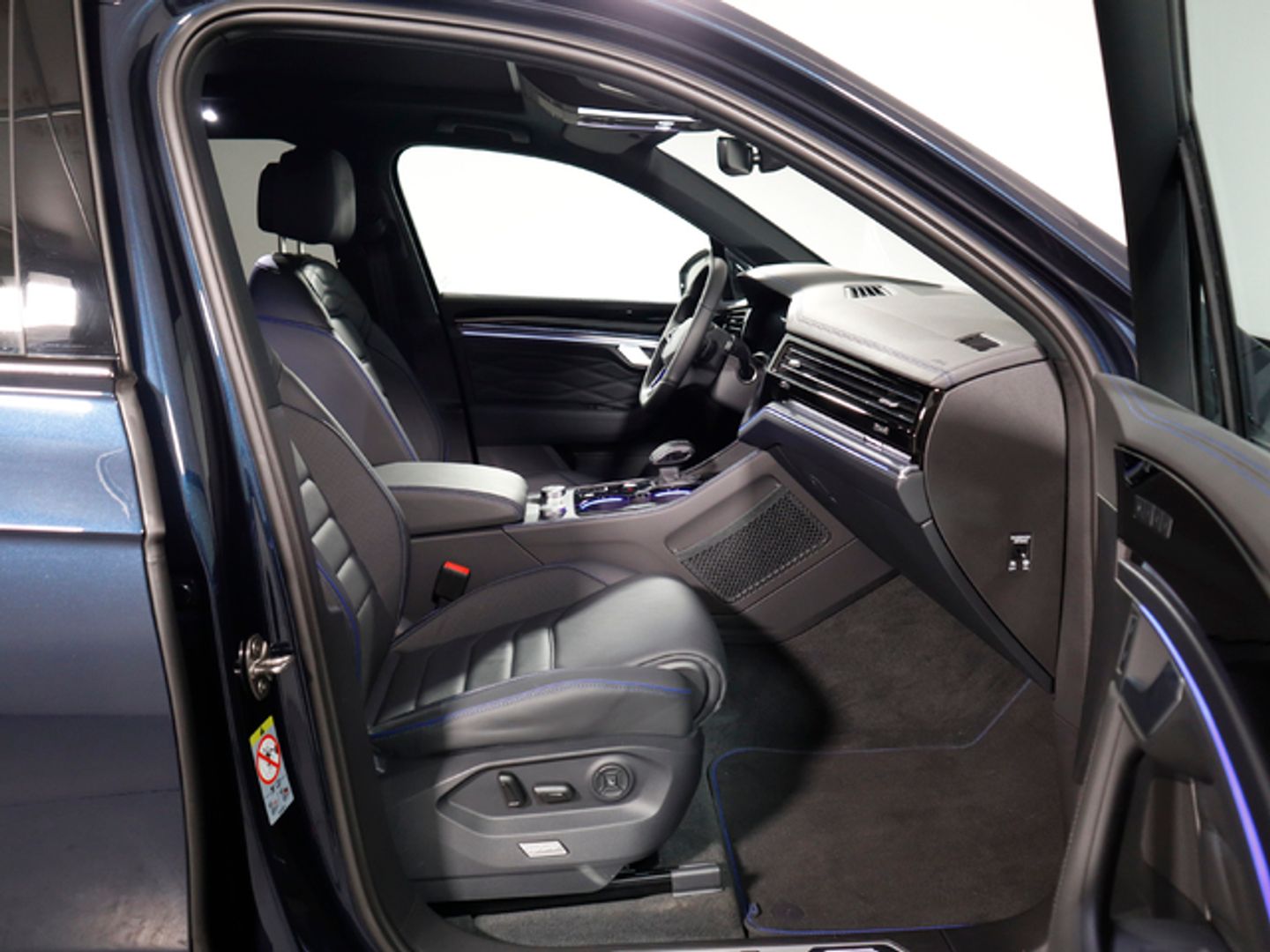 Volkswagen Touareg R 3.0 V6 TSI 4Motion 340 kW (462 CV) tiptronic Azul All Terrain / Pick-up