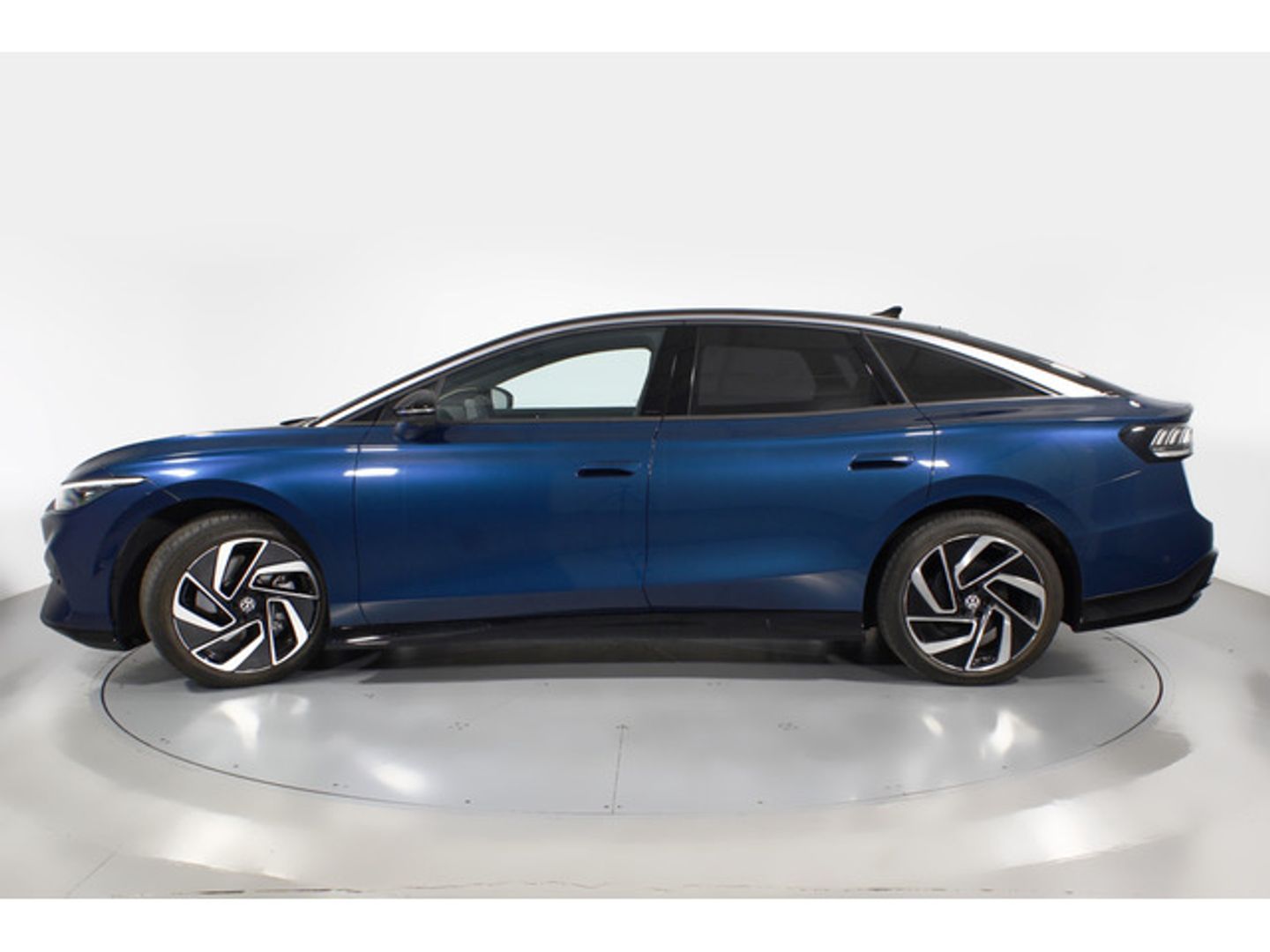 Volkswagen ID.7 Pro 77kWh Auto 210 kW (286 CV)