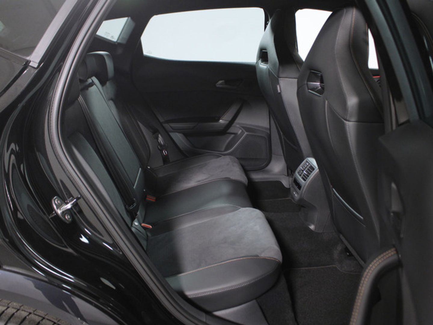 CUPRA Formentor 1.5 eTSI Launch Edition DSG 110 kW (150 CV)