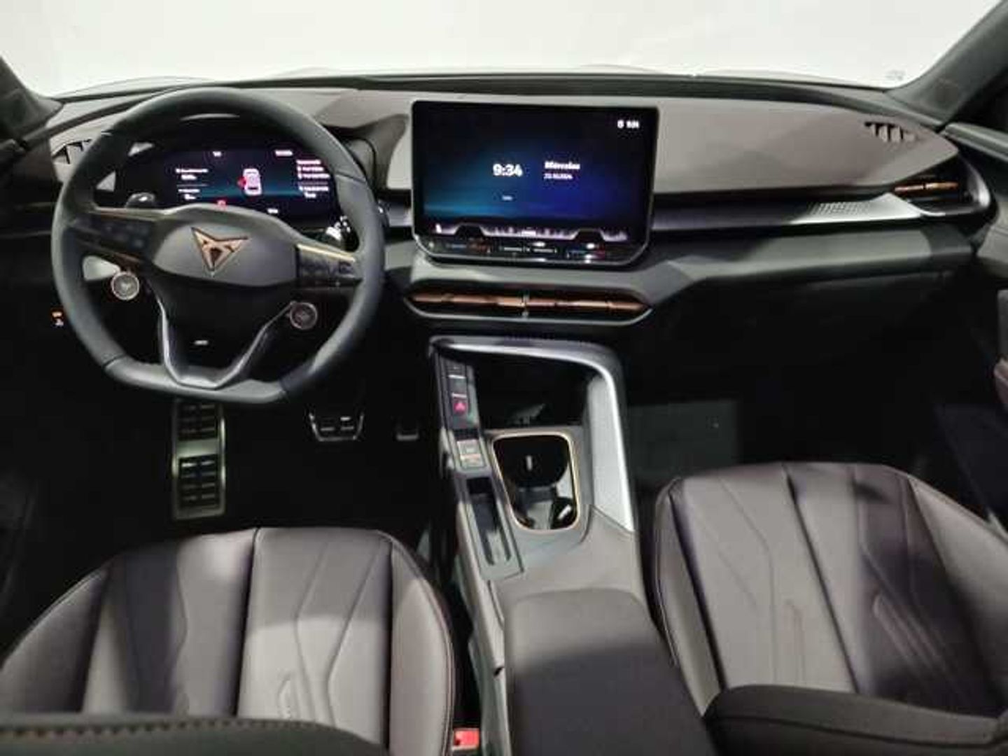 CUPRA Terramar 1.5 TSI e-Hybrid VZ DSG 200 kW (272 CV) Gris oscuro All Terrain / Pick-up