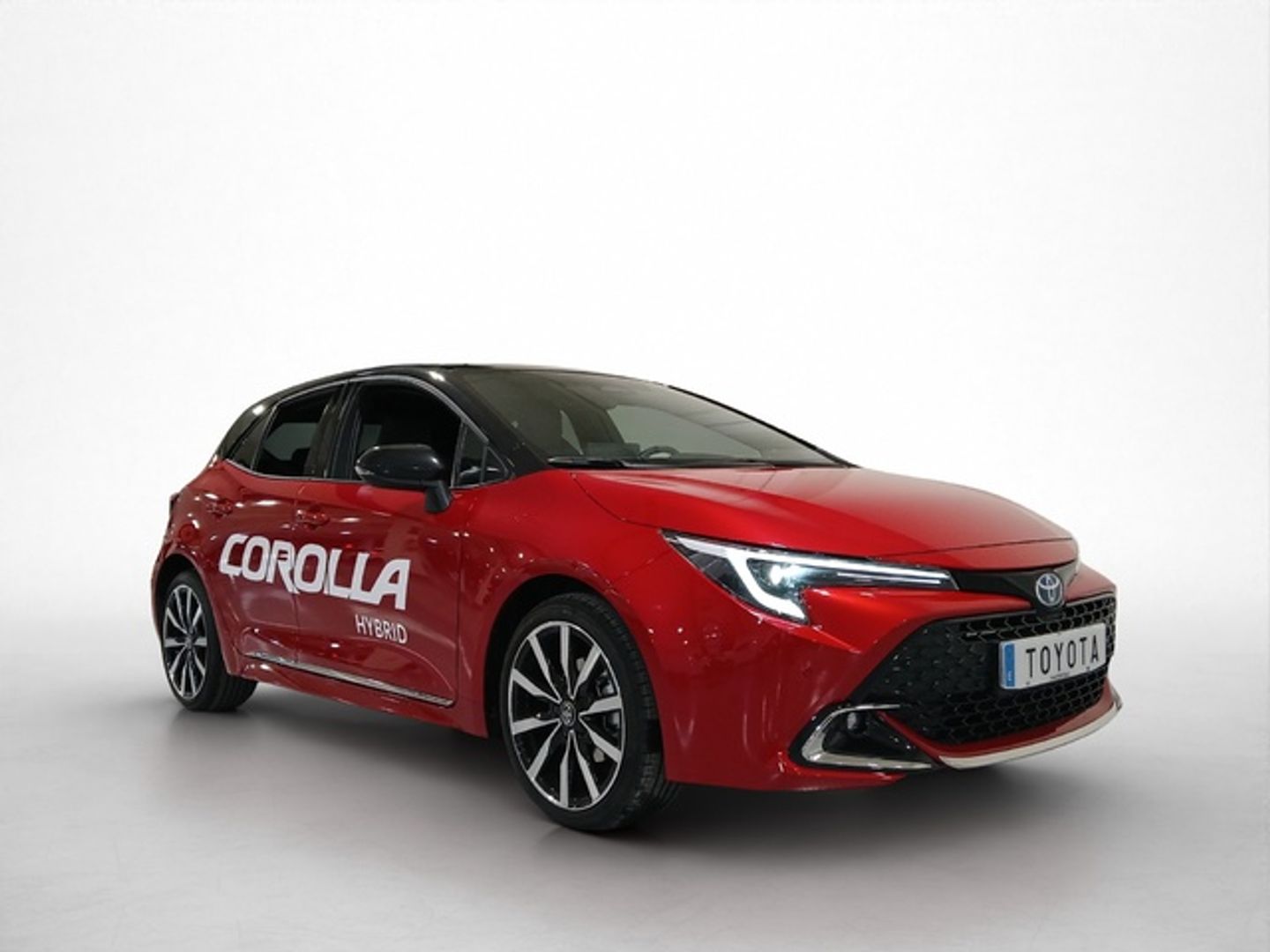 Toyota Corolla 140H Style Edition 103 kW (140 CV) Rojo Sedan