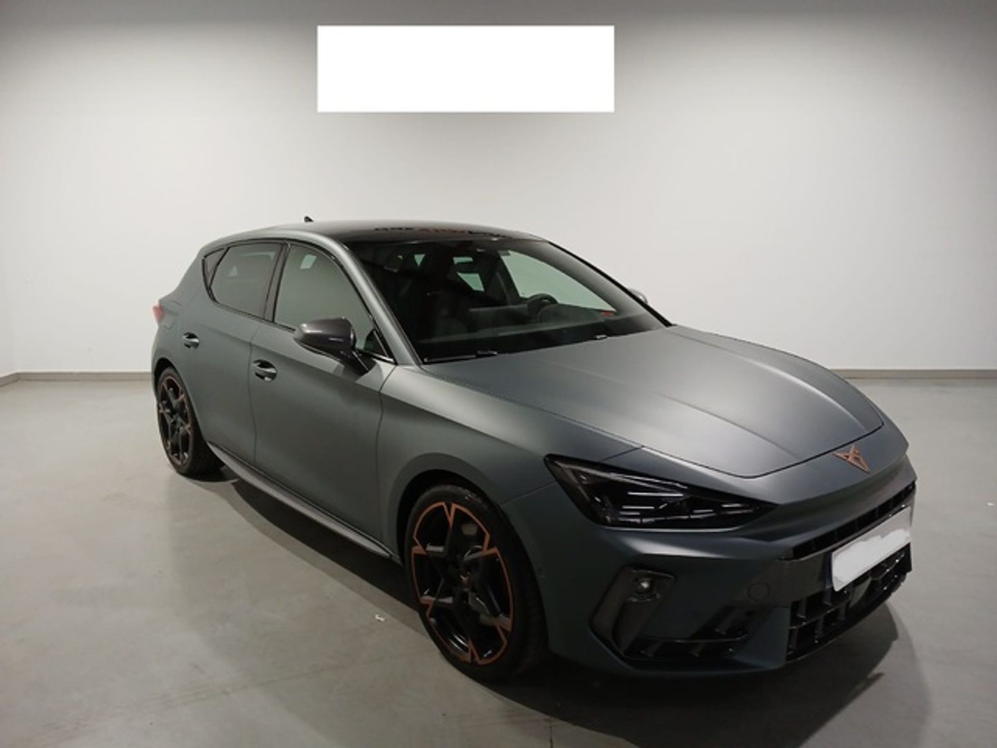 CUPRA León 1.5 TSI e-Hybrid VZ DSG 200 kW (272 CV) Gris Sedan