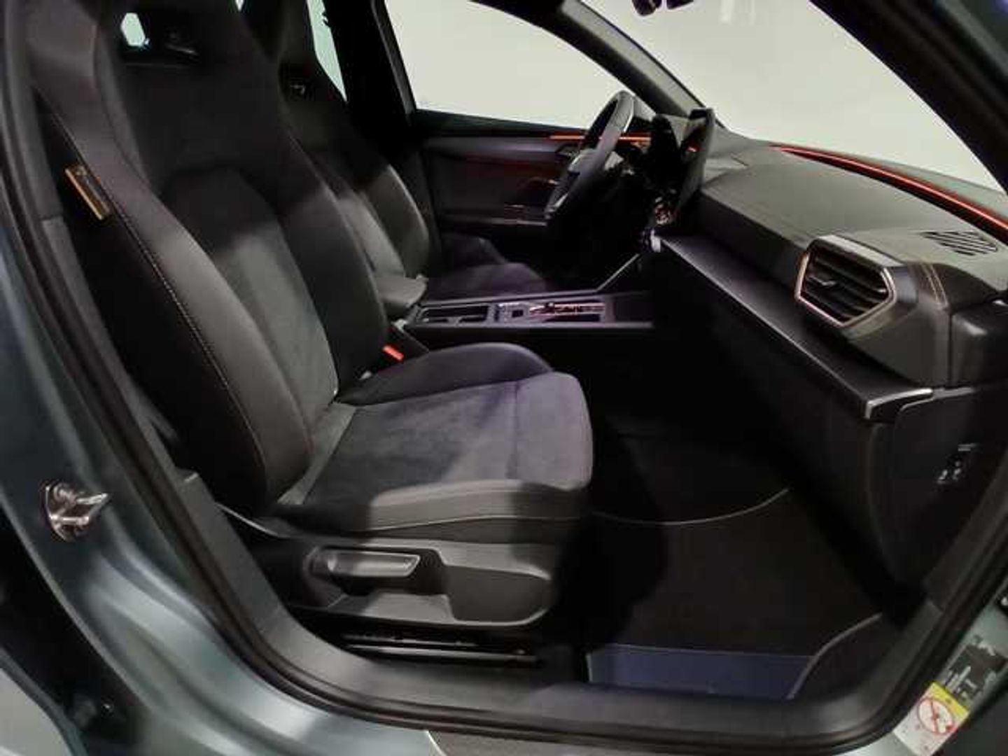 CUPRA León 1.5 TSI e-Hybrid VZ DSG 200 kW (272 CV)