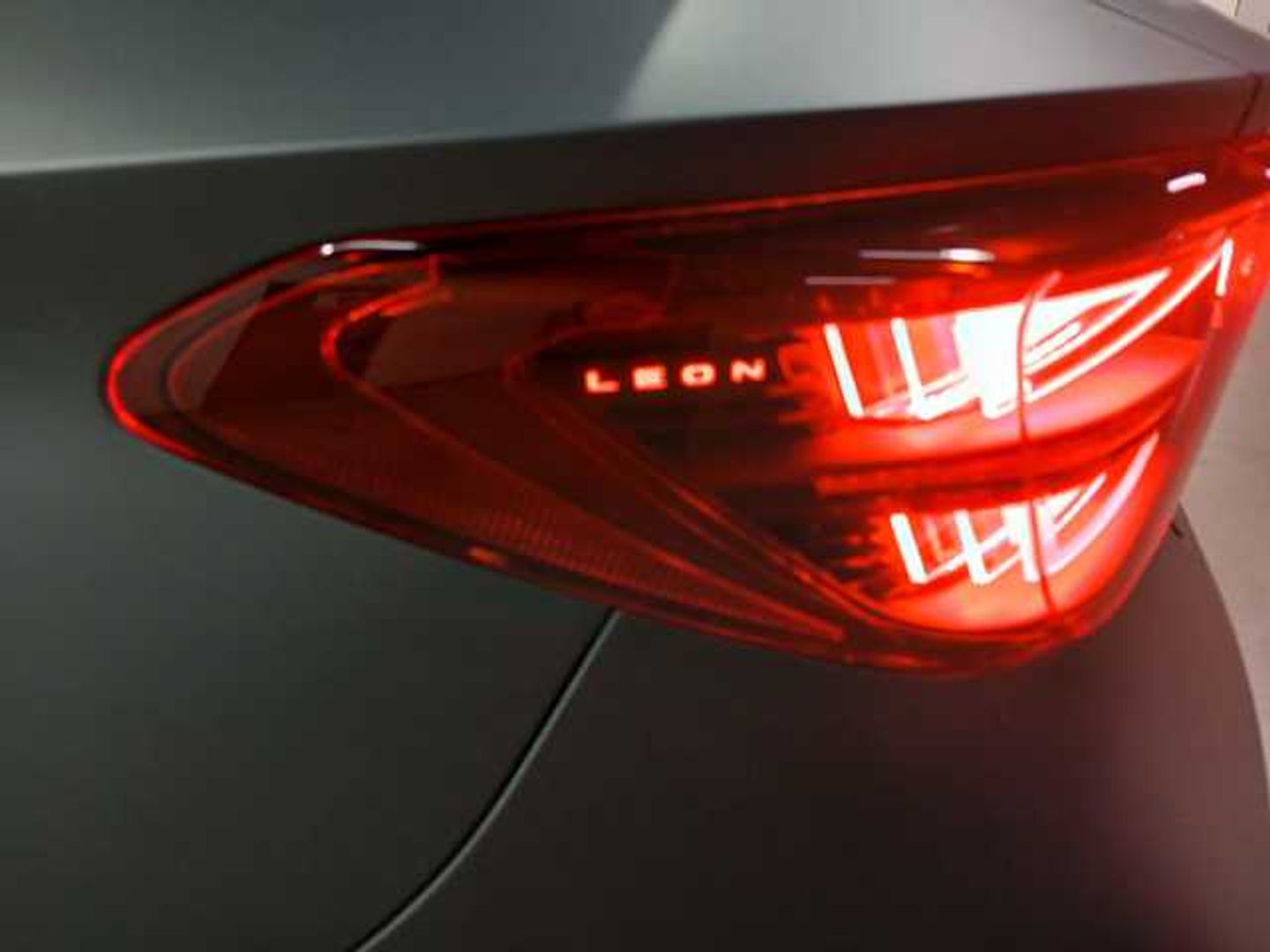 CUPRA León 1.5 TSI e-Hybrid VZ DSG 200 kW (272 CV)