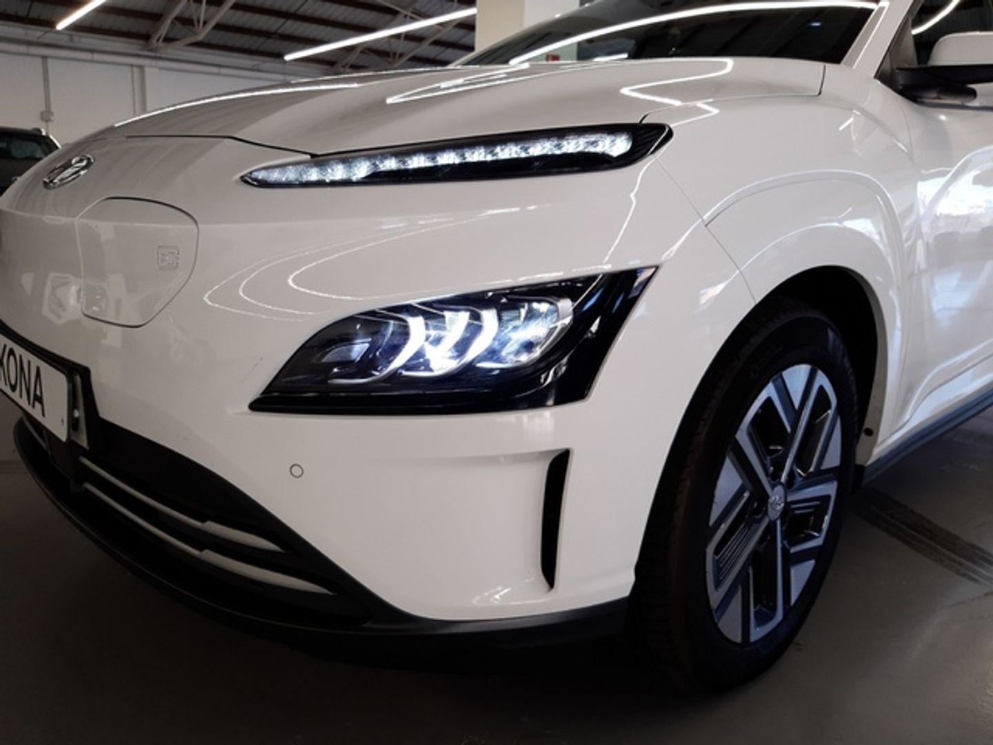 Hyundai Kona EV Style Sky 150 kW (204 CV)