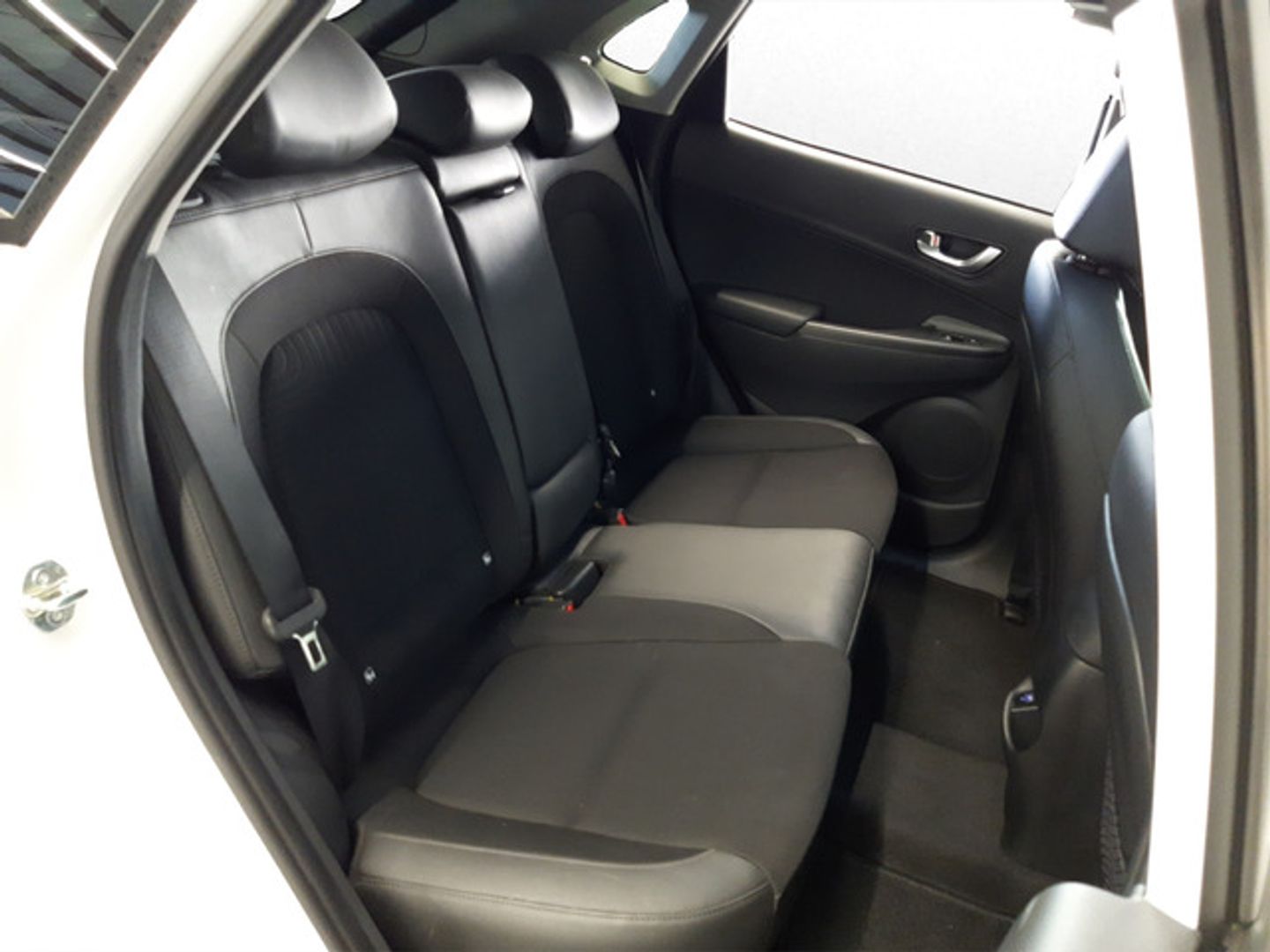 Hyundai Kona EV Style Sky 150 kW (204 CV)