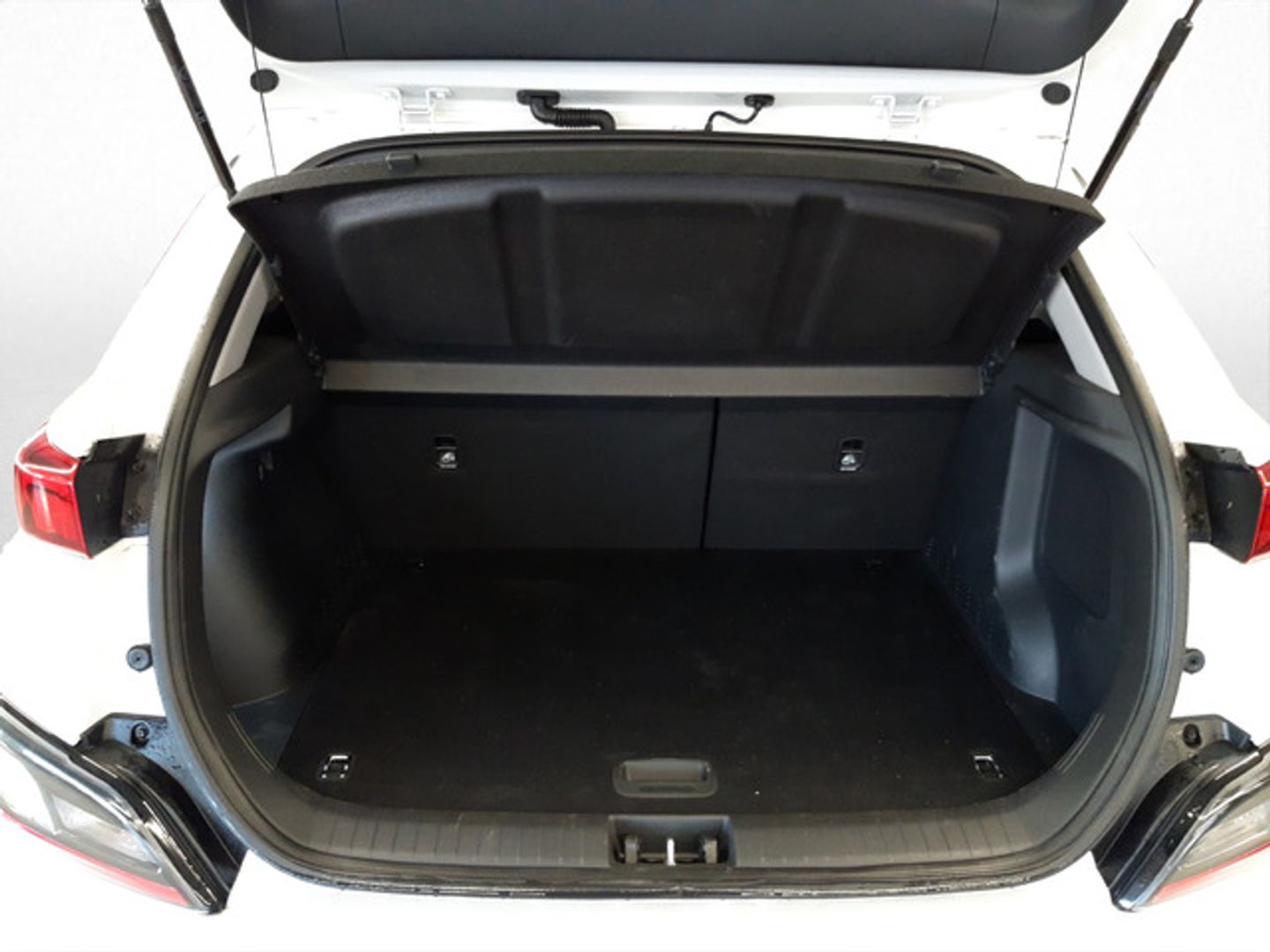 Hyundai Kona EV Style Sky 150 kW (204 CV)