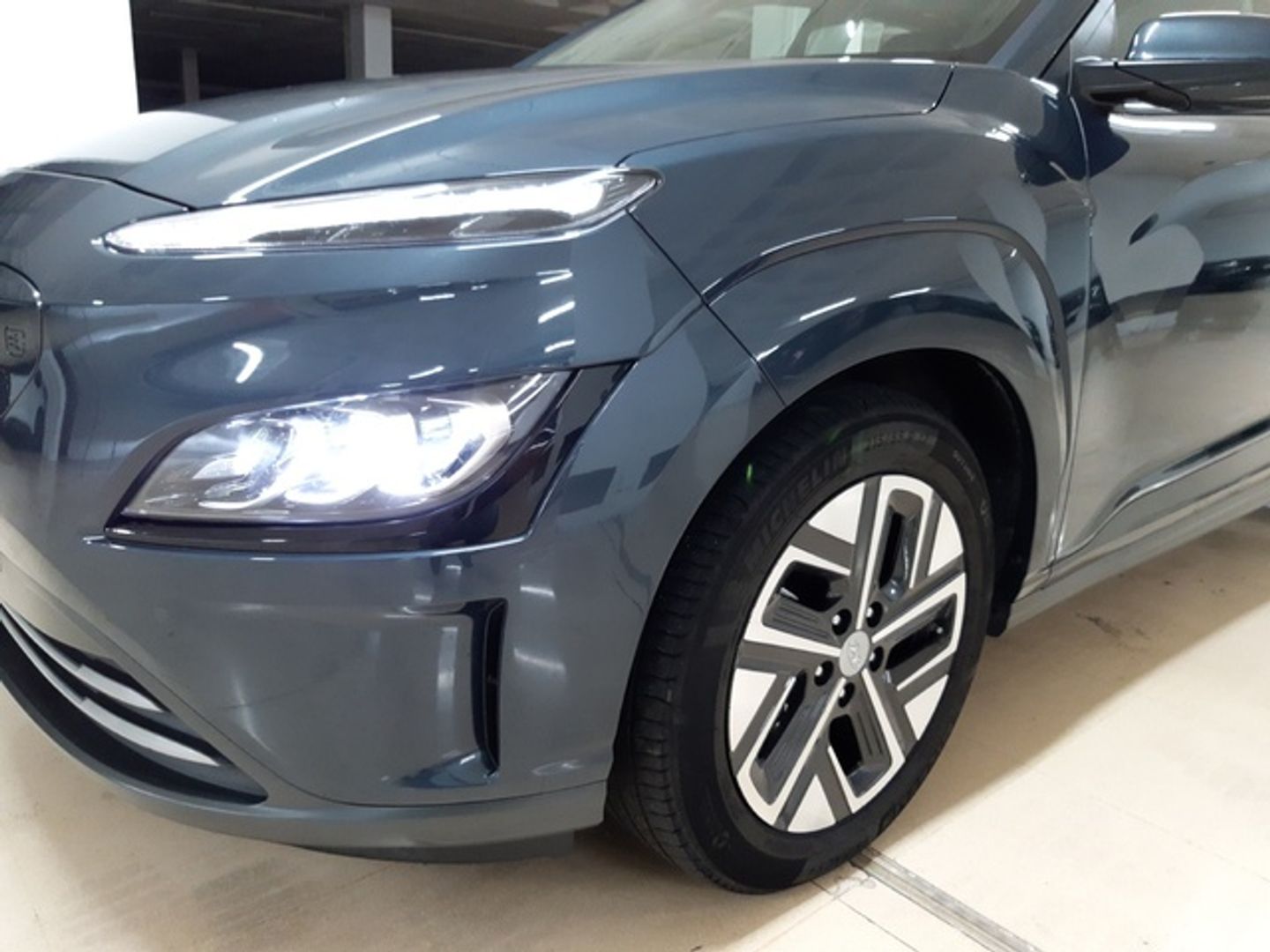 Hyundai Kona EV Style Sky 150 kW (204 CV)