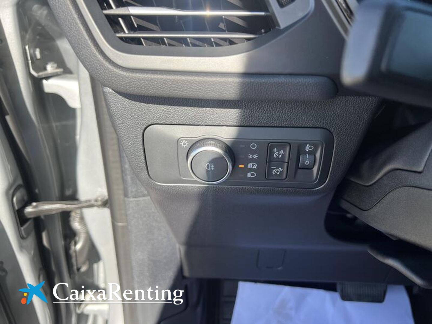 Ford Kuga 2.5 Duratec FHEV ST-Line Auto 132 kW (180 CV) Gris Plata SUV