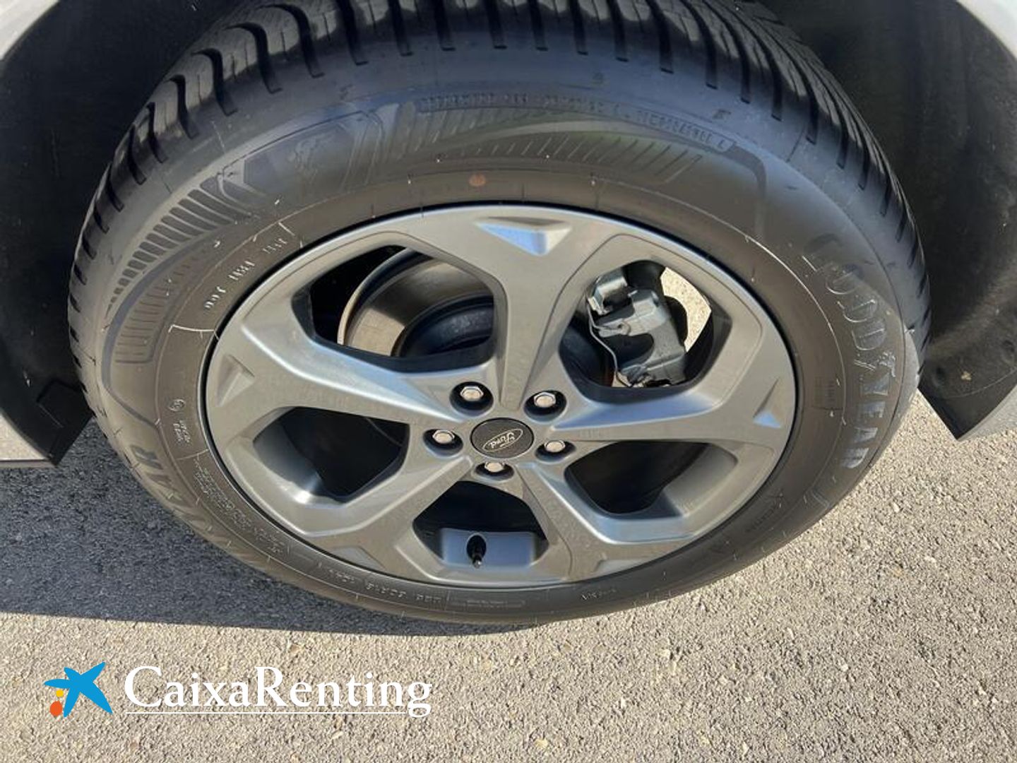 Ford Kuga 2.5 Duratec FHEV ST-Line Auto 132 kW (180 CV) Gris Plata SUV