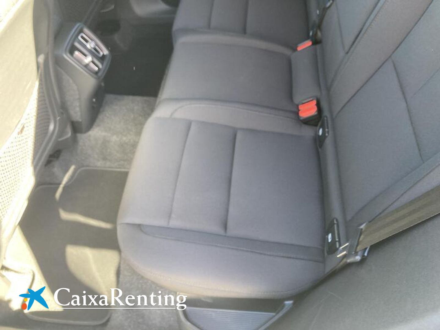Volvo XC40 T3 Business Plus Auto 120 kW (163 CV)