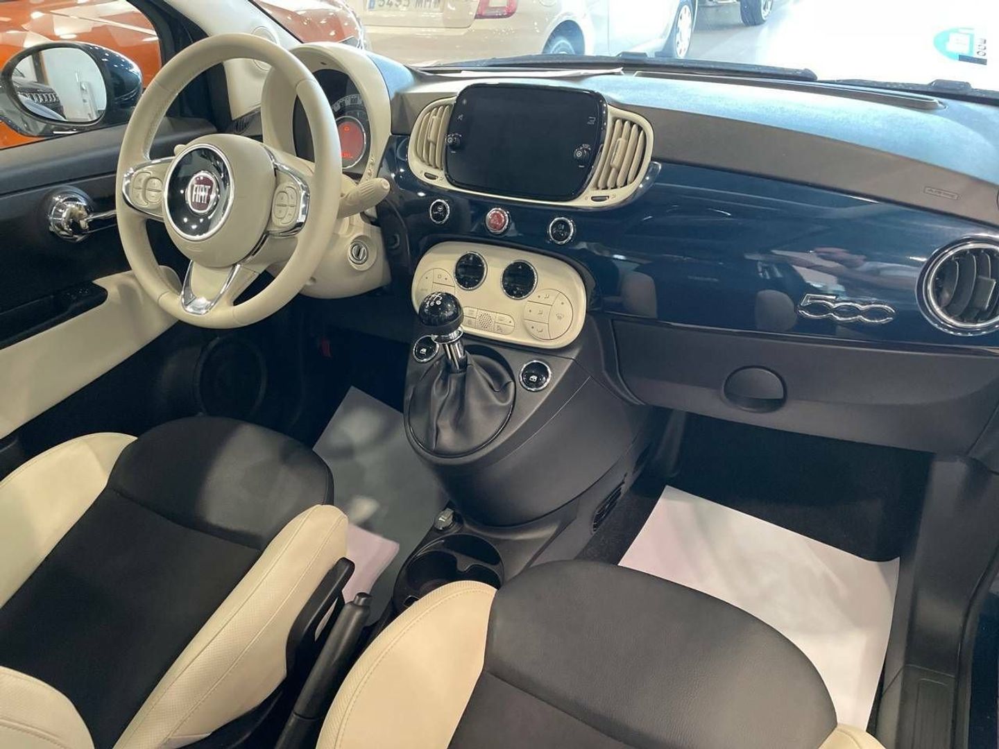 Fiat 500 1.0 Hybrid Dolcevita 51 kW (70 CV)