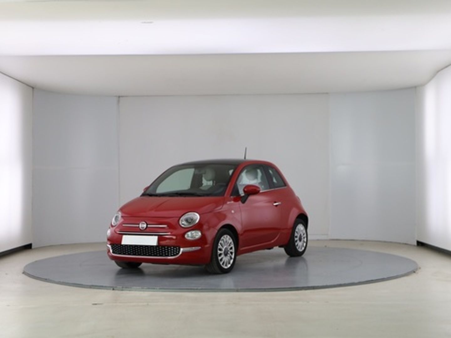 Fiat 500 1.0 Hybrid Dolcevita 51 kW (70 CV) Rojo Compact