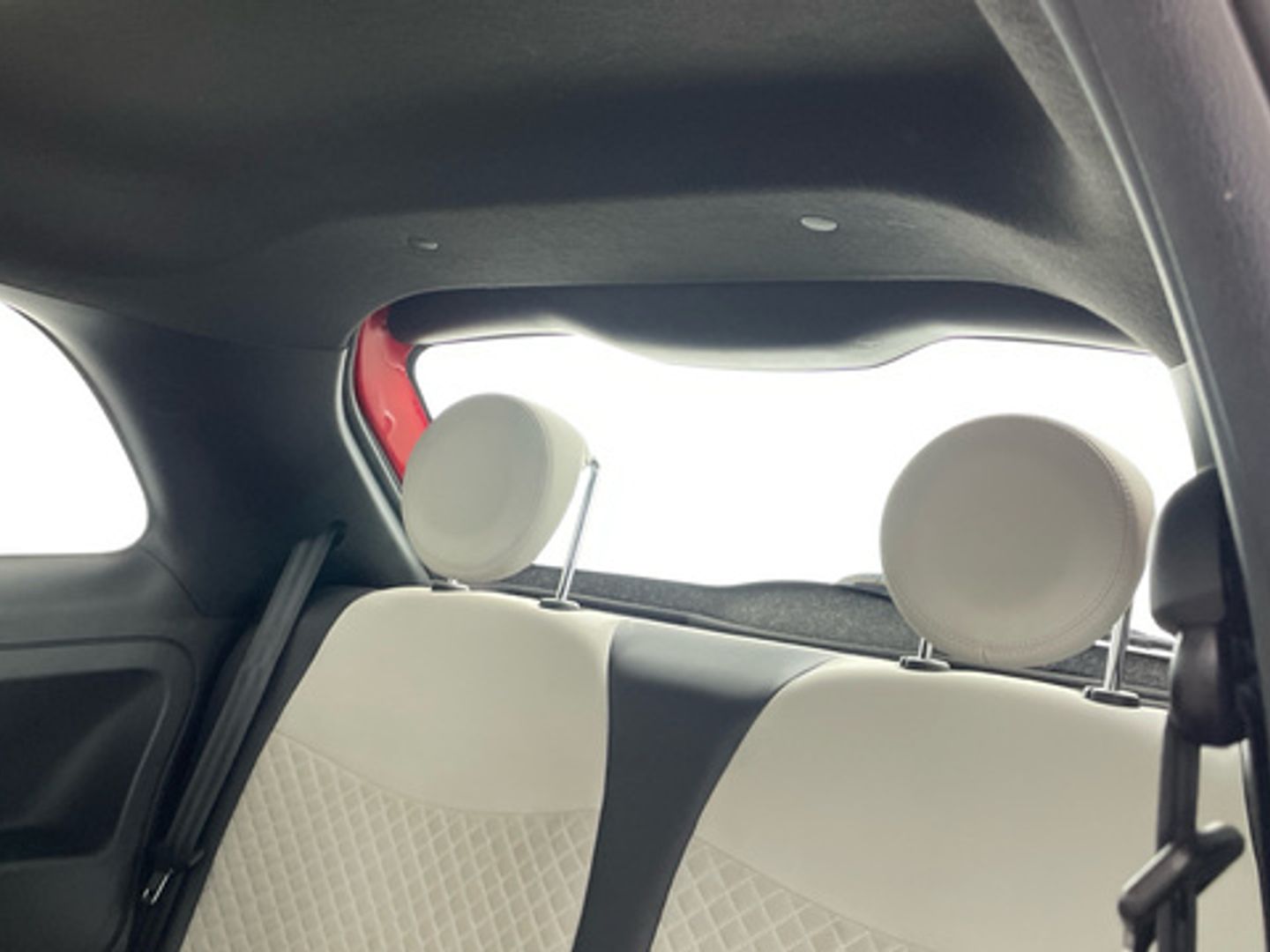 Fiat 500 1.0 Hybrid Dolcevita 51 kW (70 CV)