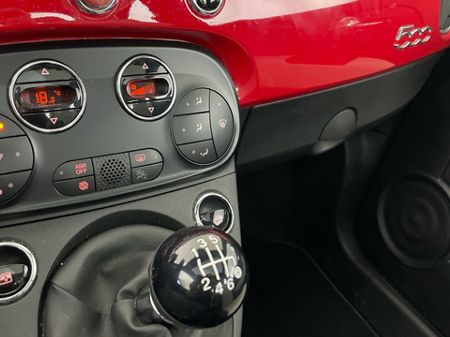 Fiat 500 1.0 Hybrid Dolcevita 51 kW (70 CV)